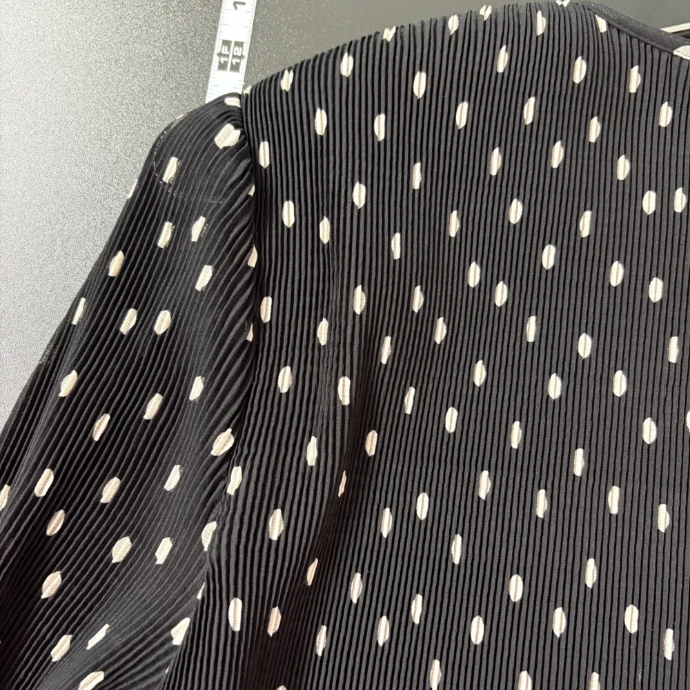 NWT J.Crew Womens Blouse M Black Polka Dot Pleated Peplum AI032 Long Sleeve
